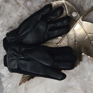 MEN Banana Republic Black Leather Gloves with Knit Cuffs